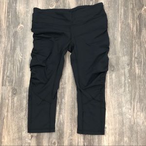 Lululemon Running Crops Size 6